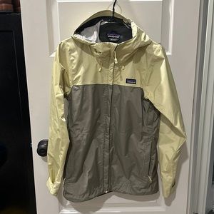 Patagonia Women’s Torrentshell Rain Jacket